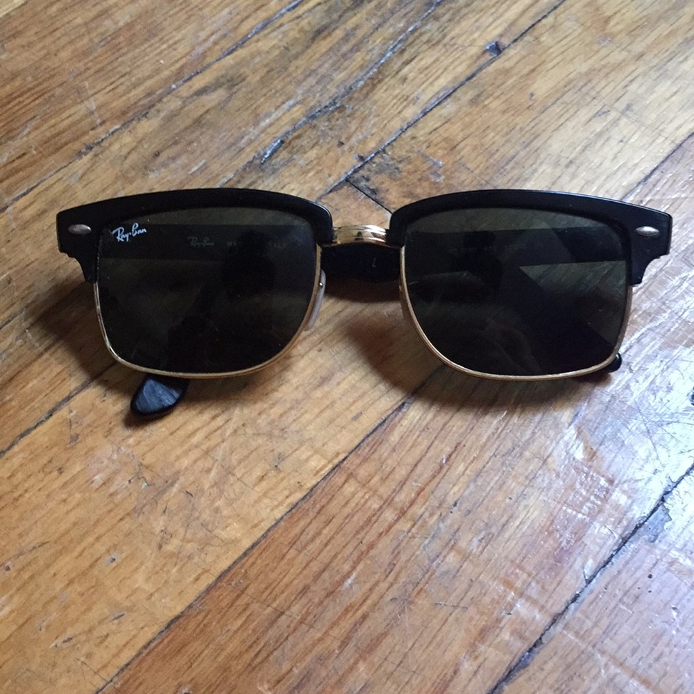 Rayband sunglasses // Black and Gold